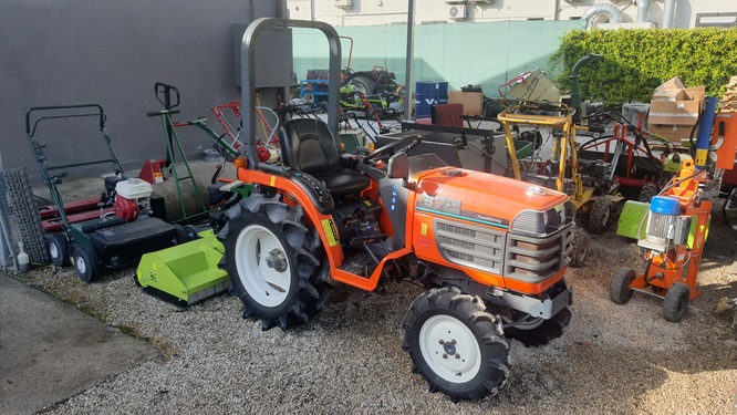 trattore Kubota